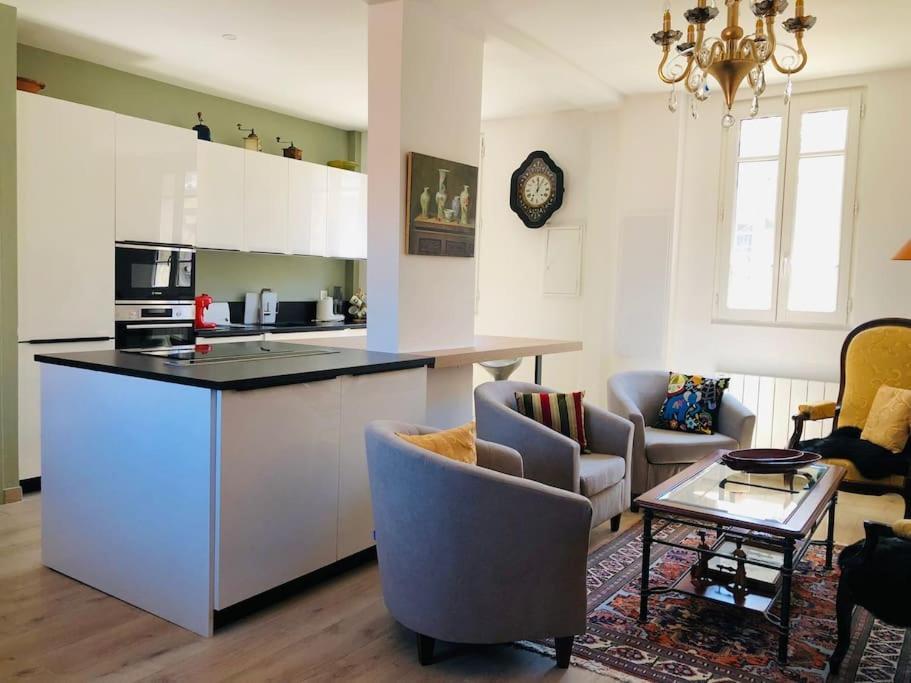 Appartement Standing Hotel Particulier Montpellier Bagian luar foto